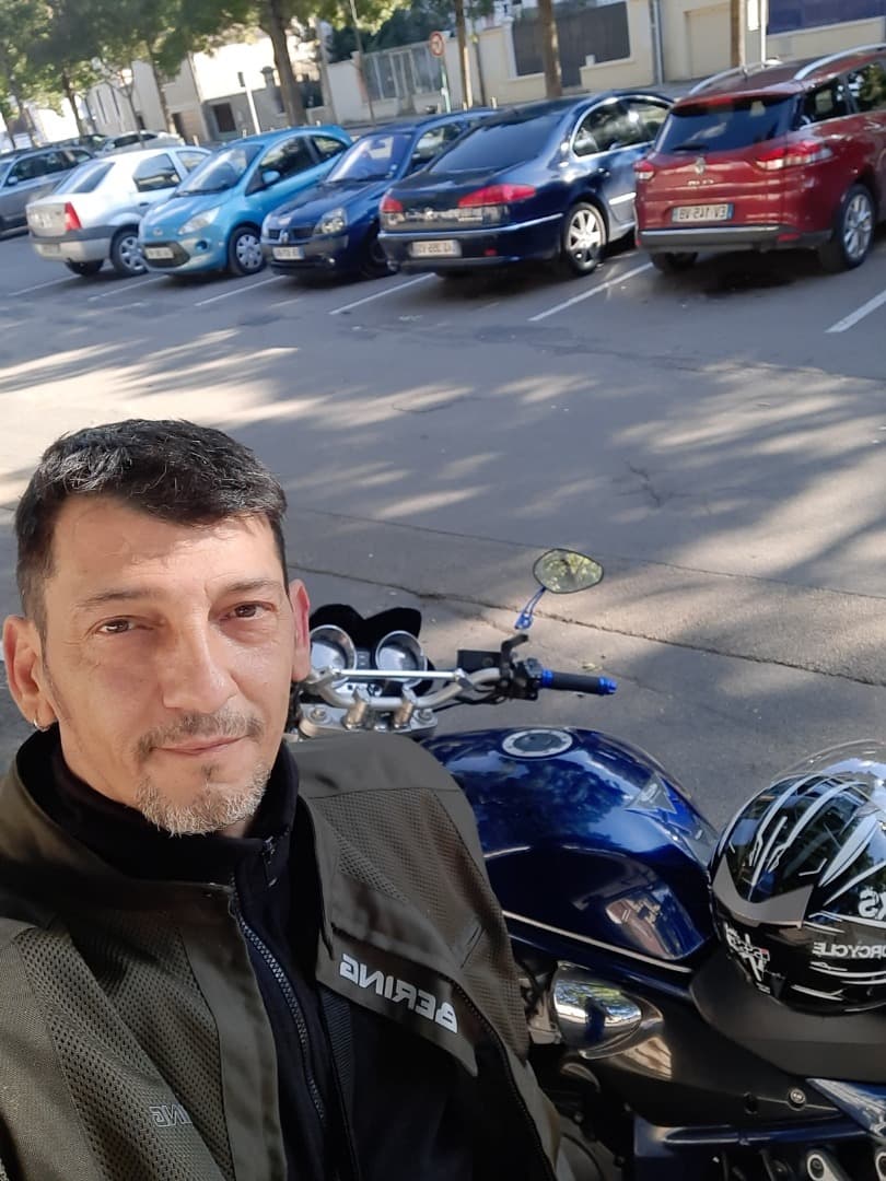 Profil de Vlad, 38 ans, Rencontre BDSM à L'Isle (Vaud)
