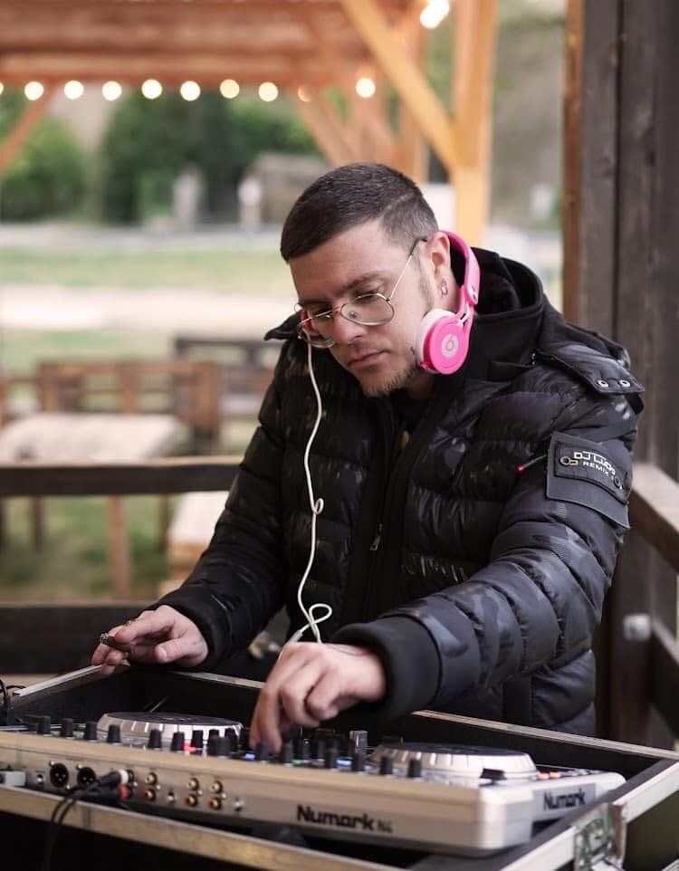 Dawoud - Rencontre BDSM à Eigenthal Profil de Dawoud, 40 ans, Rencontre BDSM à Eigenthal (Lucerne)