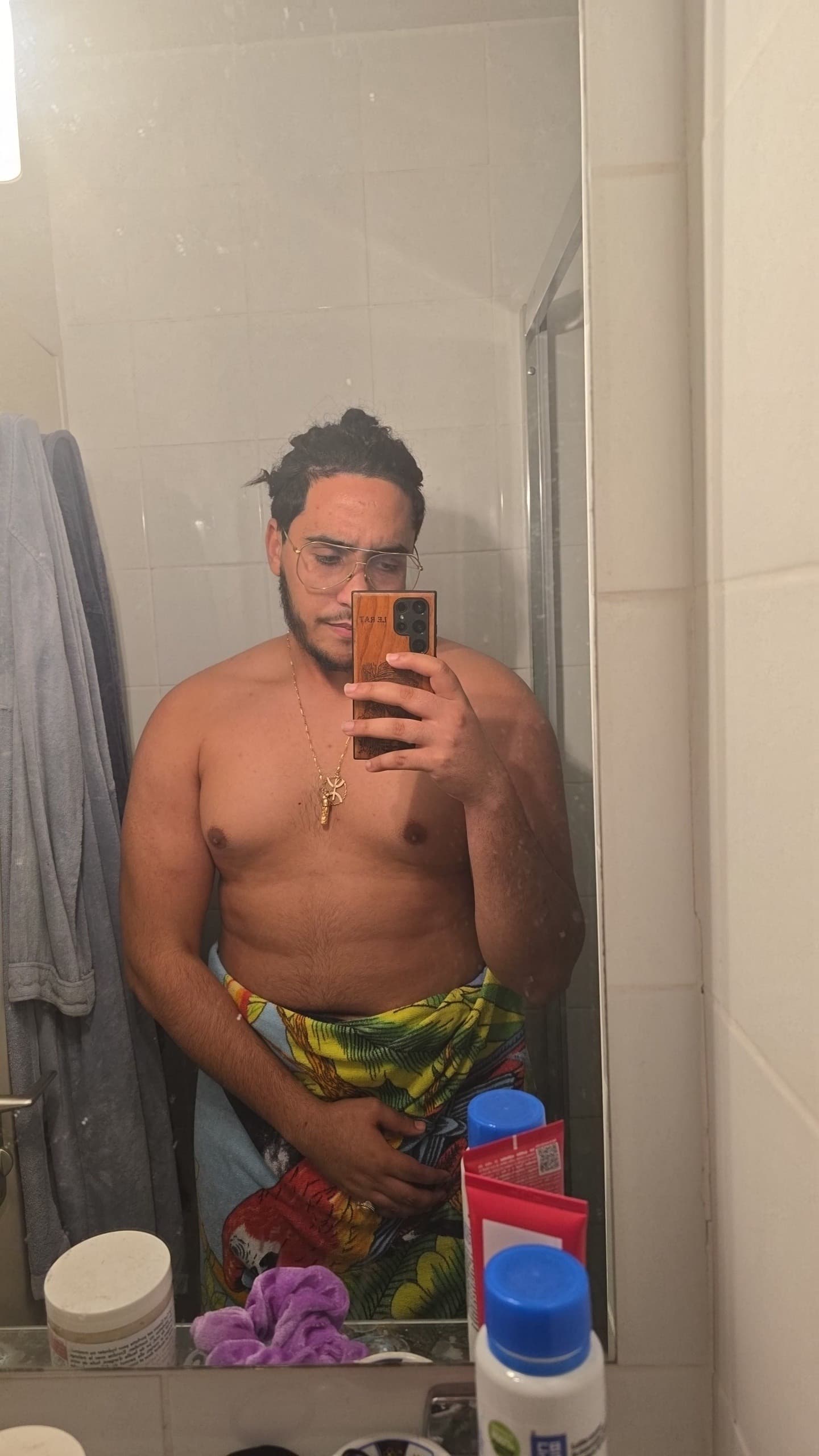 Orso - Rencontre BDSM à La Place (Ayent) Profil de Orso, 26 ans, Rencontre BDSM à La Place (Ayent) (Valais)