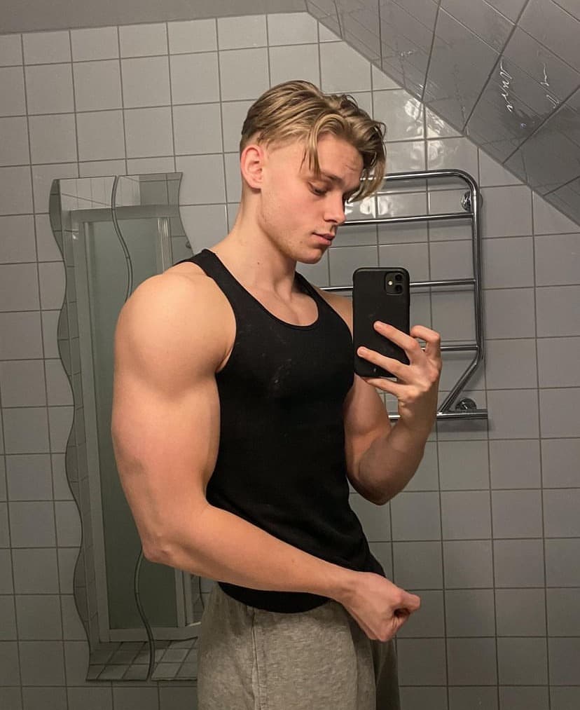 Profil de Tristan, 38 ans, Rencontre BDSM à Zunzgen (Bâle-Campagne)