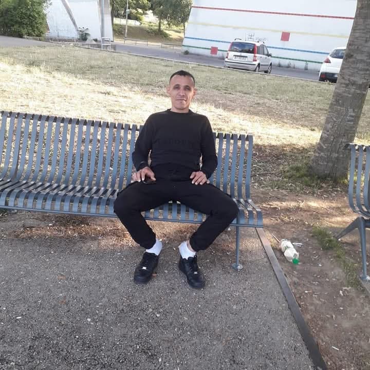 Bryan - Rencontre BDSM à Glovelier Profil de Bryan, 28 ans, Rencontre BDSM à Glovelier (Jura)