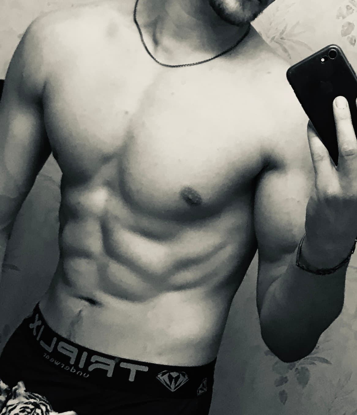 Amos - Rencontre BDSM à Appenzell Profil de Amos, 38 ans, Rencontre BDSM à Appenzell (Appenzell Rhodes-Intérieures)