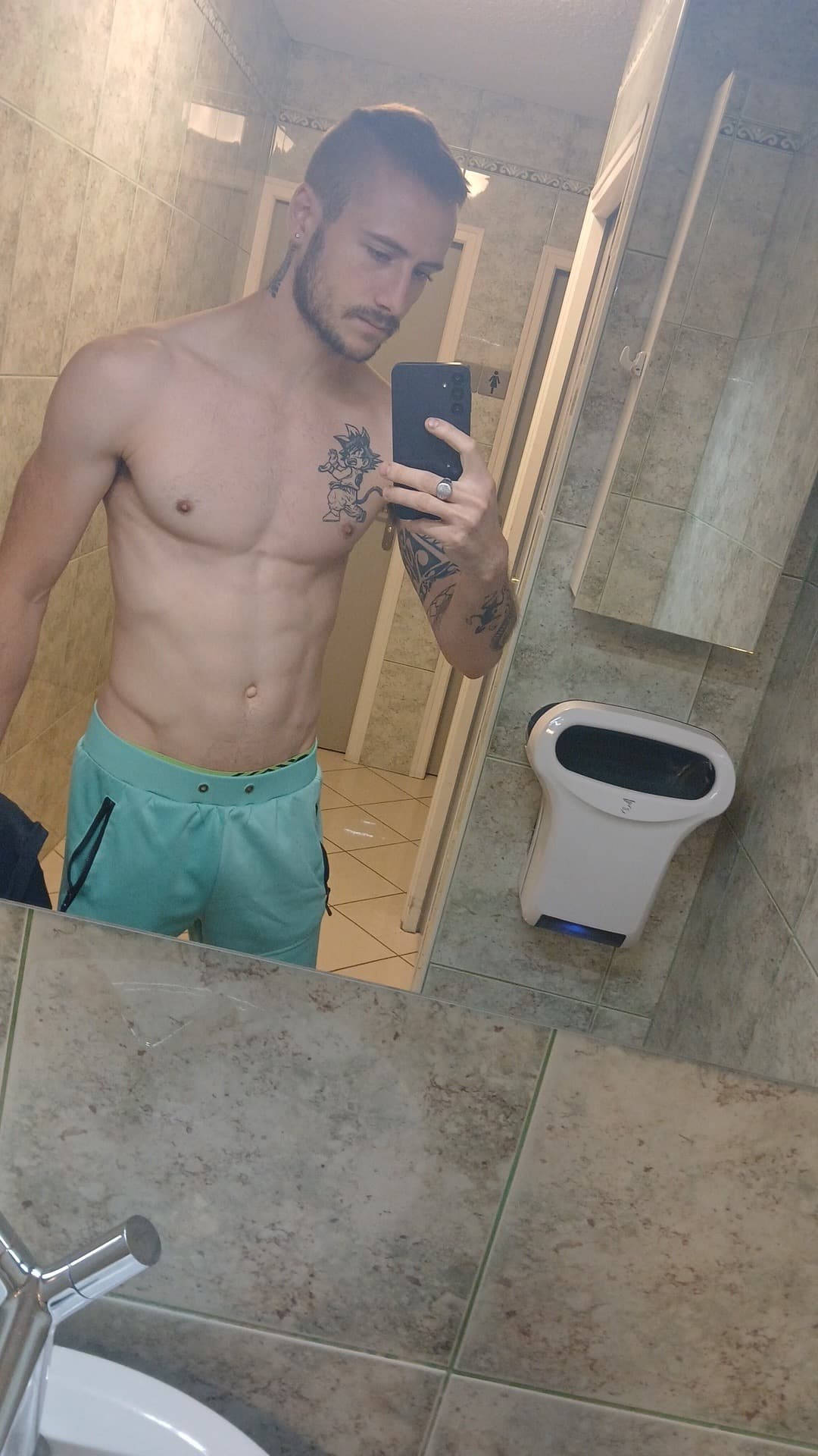 Profil de Dalil, 41 ans, Rencontre BDSM à Buchrain (Lucerne)