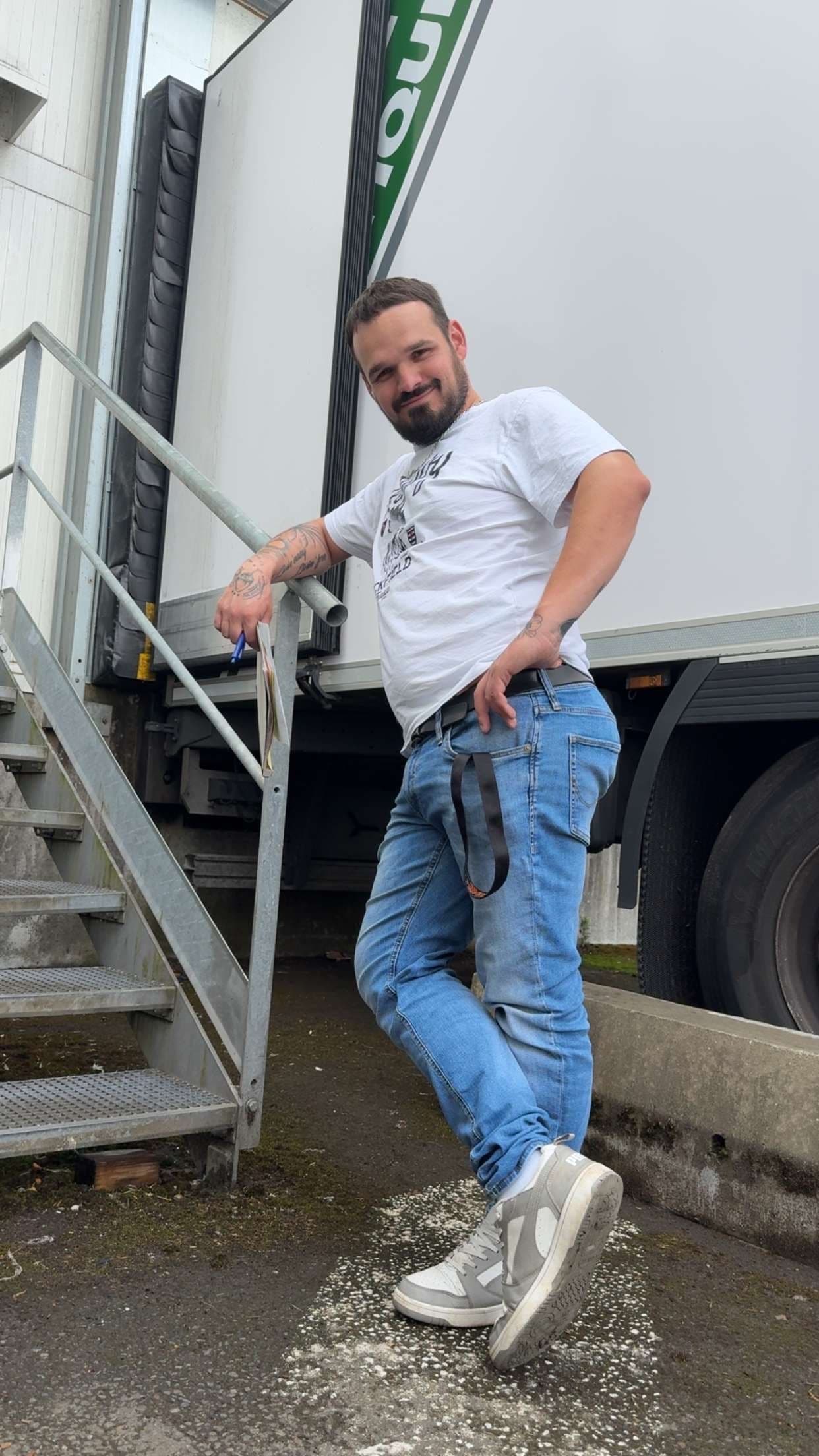 Profil de Hadriel, 36 ans, Rencontre BDSM à Uesslingen (Thurgovie)