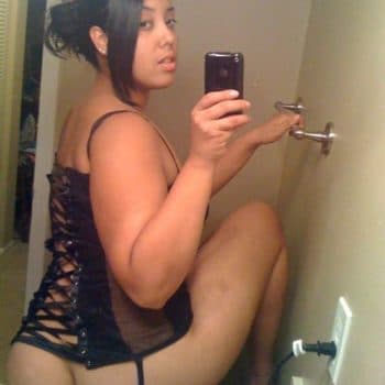 Esra - Rencontre BDSM à Lavorgo Profil de Esra, 31 ans, Rencontre BDSM à Lavorgo (Tessin)