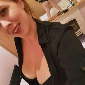 Liv - Rencontre BDSM à St-Romain (Ayent) Profil de Liv, 31 ans, Rencontre BDSM à St-Romain (Ayent) (Valais)