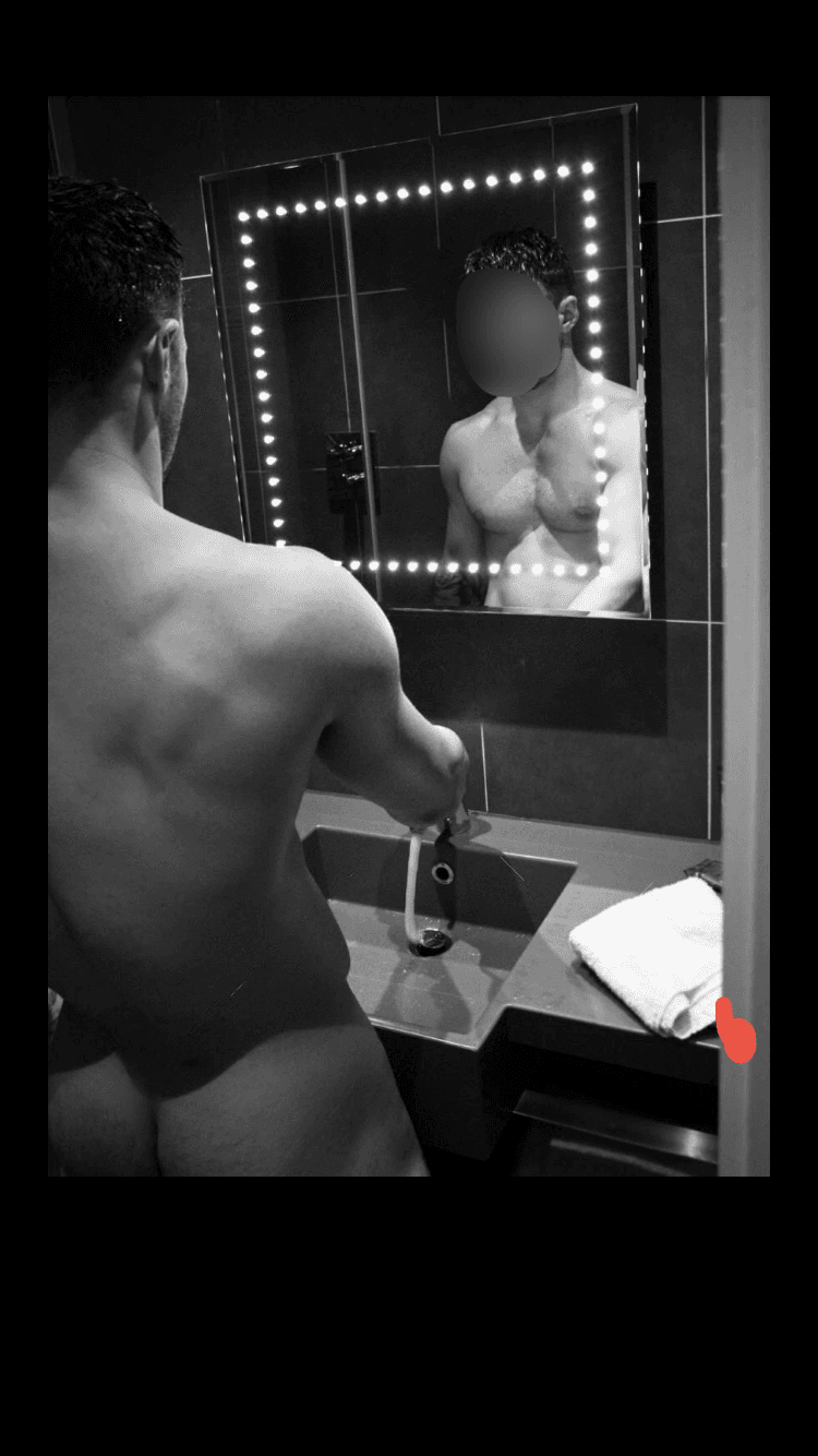 Lohan - Rencontre BDSM à Vnà Profil de Lohan, 26 ans, Rencontre BDSM à Vnà (Grisons)