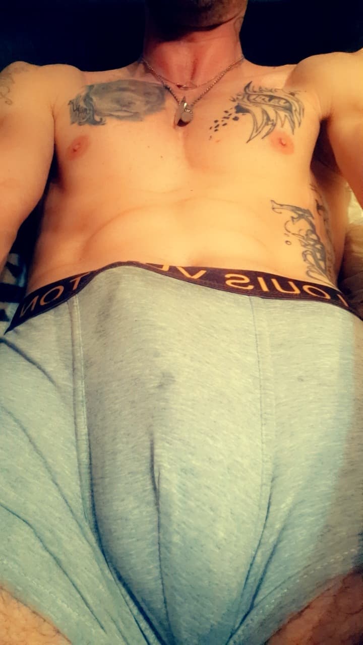 Isao - Rencontre BDSM à Chandonne (Liddes) Profil de Isao, 40 ans, Rencontre BDSM à Chandonne (Liddes) (Valais)