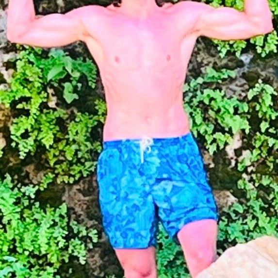 Elior - Rencontre BDSM à Istighofen Profil de Elior, 35 ans, Rencontre BDSM à Istighofen (Thurgovie)