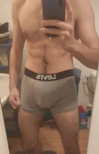 Joey - Rencontre BDSM à Hellsau Profil de Joey, 36 ans, Rencontre BDSM à Hellsau (Berne)