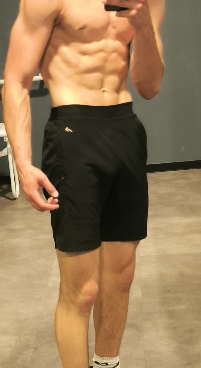 Adonis - Rencontre BDSM à Niederwangen b. Bern Profil de Adonis, 32 ans, Rencontre BDSM à Niederwangen b. Bern (Berne)