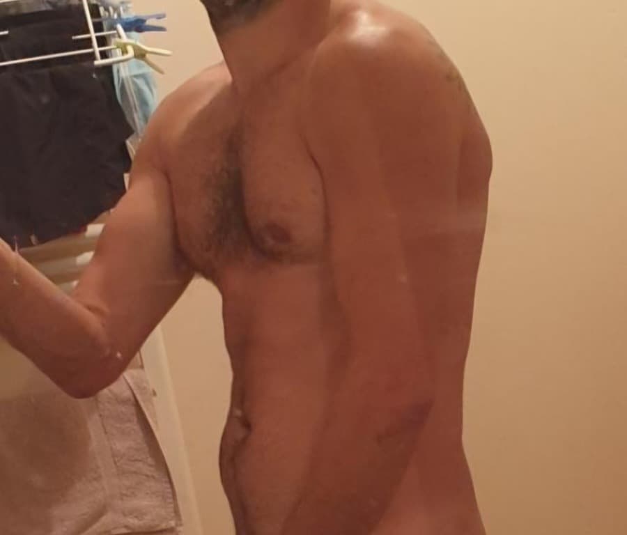 Berat - Rencontre BDSM à Wagenhausen Profil de Berat, 41 ans, Rencontre BDSM à Wagenhausen (Thurgovie)