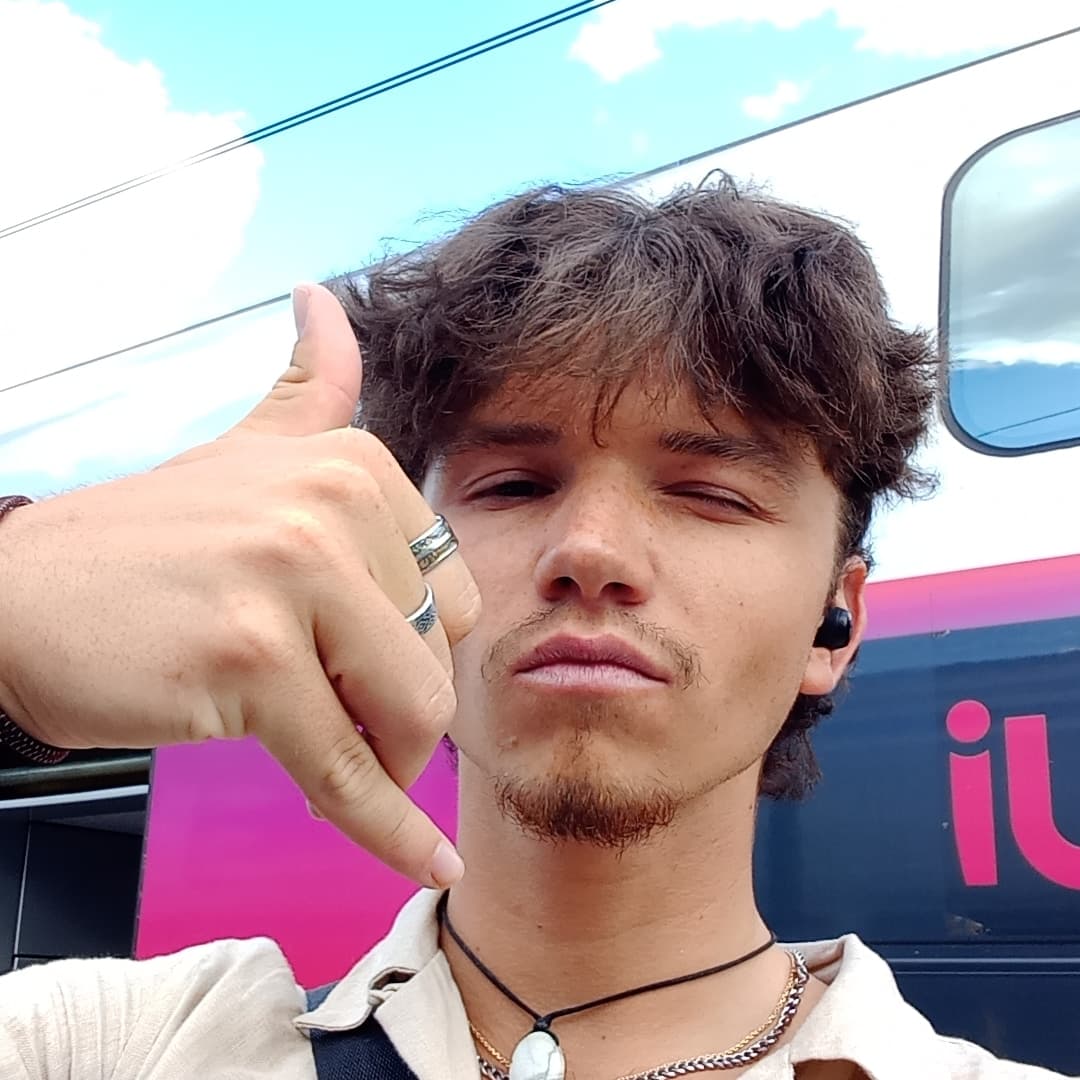 Ferdinand - Rencontre BDSM à Chevilly Profil de Ferdinand, 26 ans, Rencontre BDSM à Chevilly (Vaud)