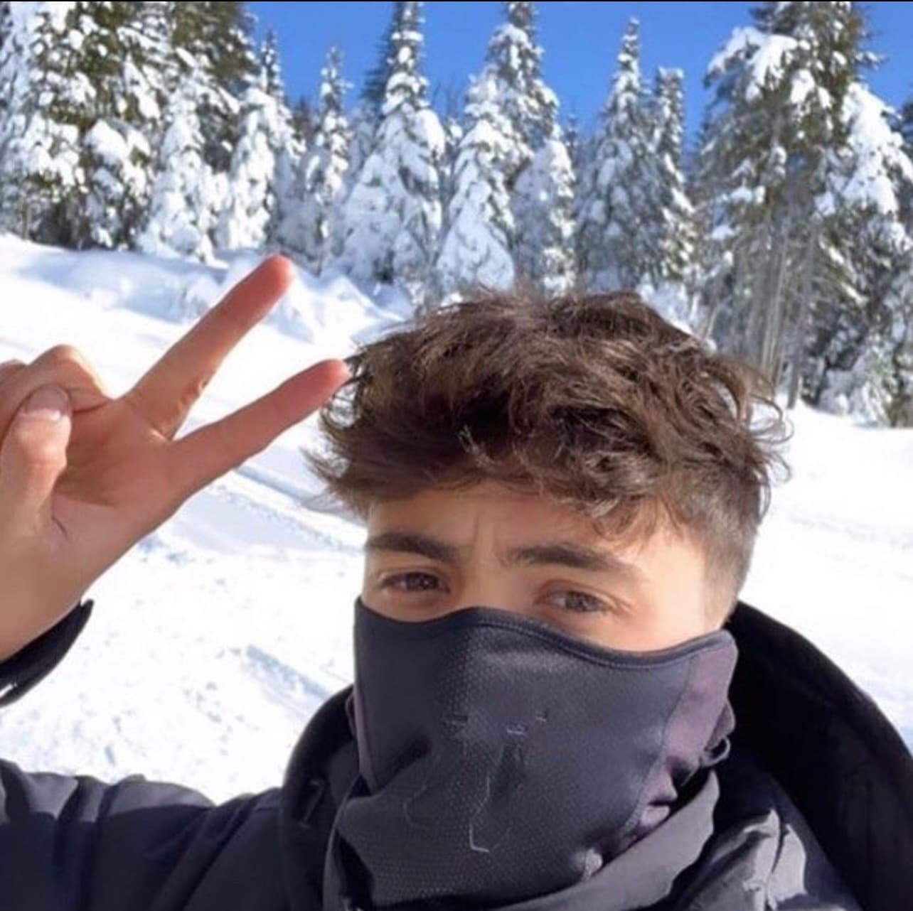 Nathan - Rencontre BDSM à Dänikon ZH Profil de Nathan, 33 ans, Rencontre BDSM à Dänikon ZH (Zurich)