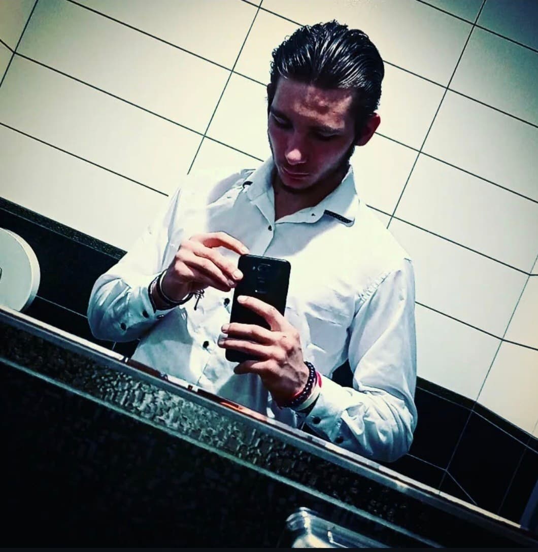 Joaquim - Rencontre BDSM à Sumvitg Profil de Joaquim, 34 ans, Rencontre BDSM à Sumvitg (Grisons)