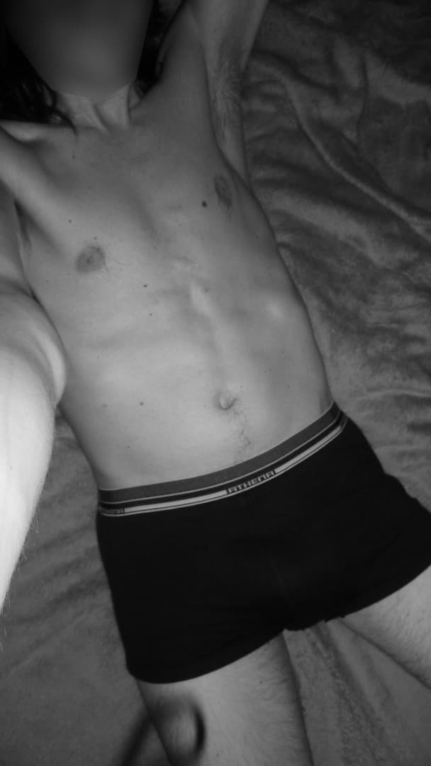 Matthieu - Rencontre BDSM à Champéry Profil de Matthieu, 26 ans, Rencontre BDSM à Champéry (Valais)