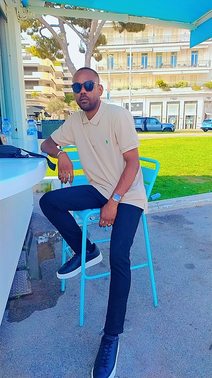 Sabri - Rencontre BDSM à Etzwilen Profil de Sabri, 30 ans, Rencontre BDSM à Etzwilen (Thurgovie)